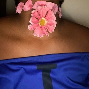 Flower choker 🌸